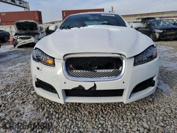 2015 Jaguar XF V6 Portfolio with VIN SAJWJ0FF5F8U62617, listed as a Copart auction lot 42357575 with 59,924 mi miles and Salvage Title. Bid and sale history available at carsss.com. Image 5.