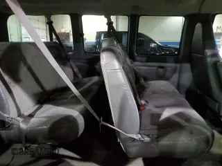 2006 Chevrolet Express Passenger with VIN 1GAHG35U161184548, listed as a Copart auction lot 83356414 with 164,196 mi miles and Clean title. Bid and sale history available at DreamBid. Image 11.