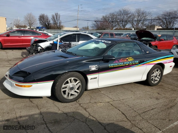 1993 Chevrolet Camaro Z28 with VIN 2G1FP22P4P2105797, listed as a Copart auction lot 86332224 with 43,409 mi miles and Salvage Title. Bid and sale history available at carsss.com. Image 1.