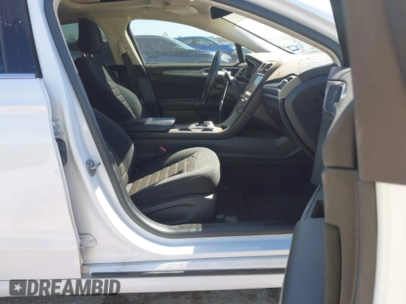2020 Ford Fusion SE with VIN 3FA6P0HD7LR202728, listed as a IAAI auction lot 41808029 with 101,369 mi miles and . Bid and sale history available at carsss.com. Image 5.