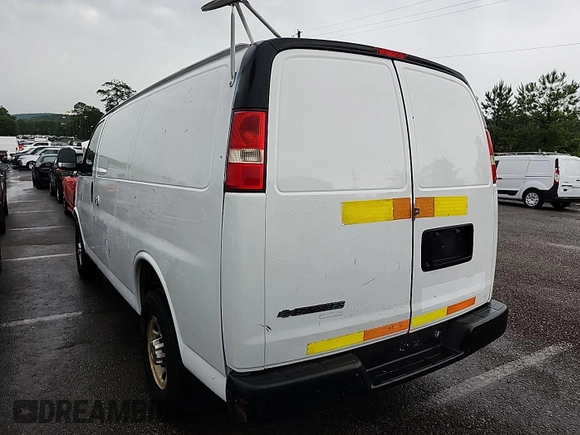 2012 Chevrolet Express Cargo z VIN 1GCWGFCAXC1173617, wystawiony jako IAAI lot #42561444 z przebiegiem 178 334 mil mil oraz . Historia ofert i sprzedaży dostępna na DreamBid. Obrazek 31.