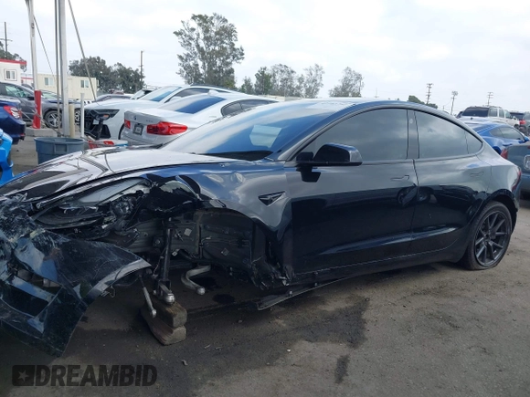 2023 Tesla Model 3 z VIN 5YJ3E1EA1PF546324, wystawiony jako IAAI lot #42103745 z przebiegiem 33 284 mil mil oraz . Historia ofert i sprzedaży dostępna na DreamBid. Obrazek 14.