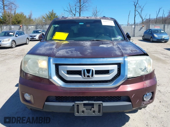 2011 Honda Pilot EX with VIN 5FNYF4H45BB063910, listed as a IAAI auction lot 41893578 with 221,918 mi miles. Bid and sale history available at carsss.com. Image 12.