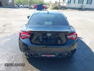 2017 Toyota 86 with VIN JF1ZNAA14H8705909, listed as a IAAI auction lot 42054384 with 48,658 mi miles. Bid and sale history available at carsss.com. Image 17.