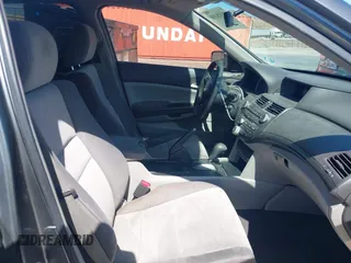 2008 Honda Accord LX z VIN JHMCP263X8C015541, wystawiony jako IAAI lot #42328358 z przebiegiem 179 747 mil mil oraz . Historia ofert i sprzedaży dostępna na DreamBid. Obrazek 5.
