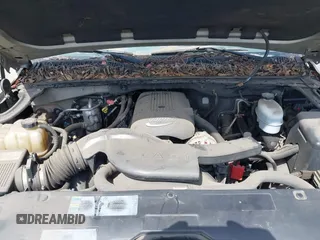 2004 Chevrolet Tahoe LS with VIN 1GNEC13T84J103666, listed as a IAAI auction lot 41921063 with 209,404 mi miles. Bid and sale history available at carsss.com. Image 10.