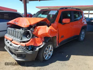 2017 Jeep Renegade Latitude z VIN ZACCJBBB5HPE78859, wystawiony jako IAAI lot #42206353 z przebiegiem 93 613 mil mil oraz . Historia ofert i sprzedaży dostępna na DreamBid. Obrazek 2.