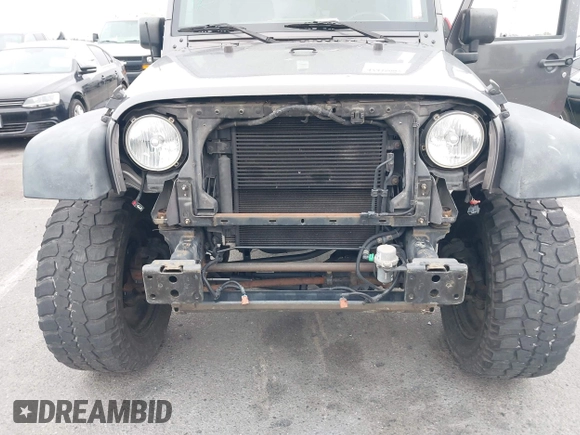 2016 Jeep Wrangler Unlimited Sport с VIN 1C4BJWDG7GL215562, выставлен на аукционе IAAI как лот 42425994 с пробегом 81 895 миль миль и . История ставок и продаж доступна на DreamBid. Изображение 6.