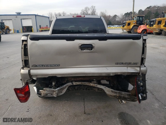 2003 Chevrolet Silverado 1500 LT with VIN 2GCEK19T731139795, listed as a Copart auction lot 49025065 with 230,619 mi miles and Salvage Title. Bid and sale history available at carsss.com. Image 6.