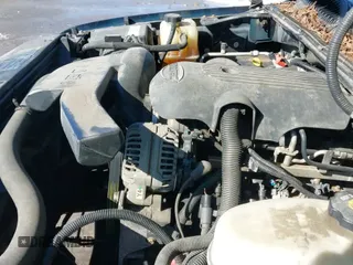 2005 Chevrolet Suburban LT с VIN 3GNFK16Z35G218833, выставлен на аукционе IAAI как лот 41551034 с пробегом 187 355 миль миль и . История ставок и продаж доступна на DreamBid. Изображение 12.