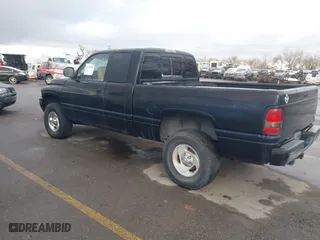 1999 Dodge Ram 1500 with VIN 3B7HF13Z4XM579695, listed as a IAAI auction lot 41795036 with 117,785 mi miles. Bid and sale history available at carsss.com. Image 3.