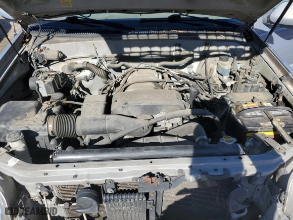 2001 Toyota Tundra Ltd with VIN 5TBRT38111S145861, listed as a Copart auction lot 87312844 with 273,347 mi miles and Clean Title. Bid and sale history available at carsss.com. Image 11.