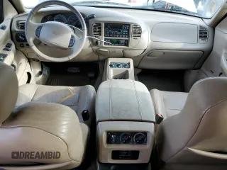 2001 Ford Expedition Eddie Bauer with VIN 1FMPU18L31LB70212, listed as a Copart auction lot 50969355 with 100,311 mi miles and Clean title. Bid and sale history available at DreamBid. Image 8.