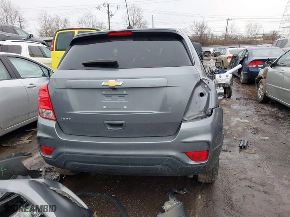 2020 Chevrolet Trax LS with VIN 3GNCJKSB0LL152282, listed as a IAAI auction lot 41431742 with 76,365 mi miles. Bid and sale history available at carsss.com. Image 17.