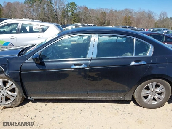 2012 Honda Accord Sdn SE with VIN 1HGCP2F64CA163282, listed as a IAAI auction lot 41777461 with 111,975 mi miles. Bid and sale history available at carsss.com. Image 14.