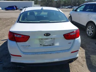 2015 Kia Optima LX with VIN KNAGM4A71F5639969, listed as a IAAI auction lot 41761427 with 157,967 mi miles. Bid and sale history available at carsss.com. Image 16.