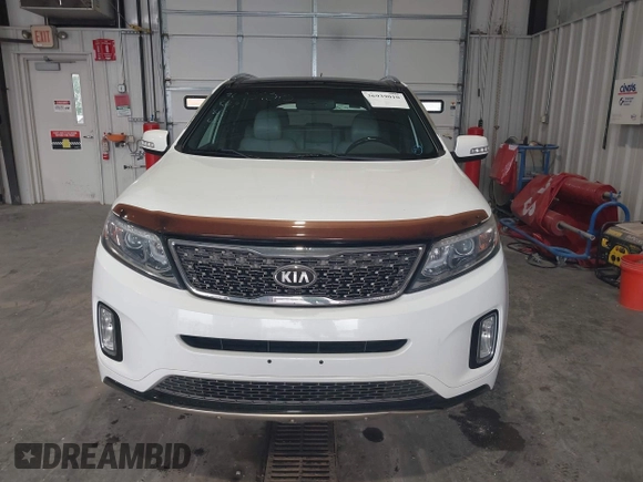 2014 Kia Sorento SX with VIN 5XYKW4A75EG518505, listed as a IAAI auction lot 36939010 with 175,976 mi miles. Bid and sale history available at carsss.com. Image 12.
