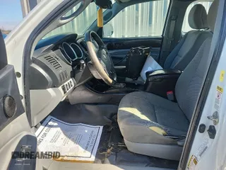 2014 Toyota Tacoma with VIN 5TFUU4EN5EX095204, listed as a IAAI auction lot 42079325 with 136,689 mi miles and . Bid and sale history available at DreamBid. Image 1.