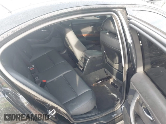 2008 BMW 3 Series 328i with VIN WBAVA33518KX87050, listed as a IAAI auction lot 40961613 with 189,357 mi miles and . Bid and sale history available at DreamBid. Image 8.