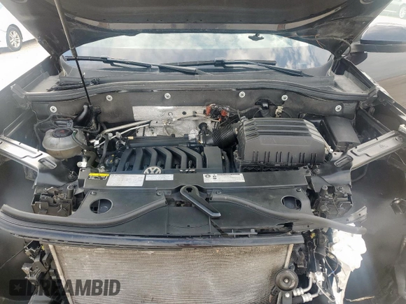 2021 Volkswagen Atlas SE with VIN 1V2WR2CA3MC519899, listed as a Copart auction lot 64051135 with 60,586 mi miles and Salvage title. Bid and sale history available at DreamBid. Image 12.