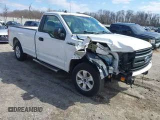 2020 Ford F-150 XL with VIN 1FTMF1CB0LKD63815, listed as a IAAI auction lot 41719059 with 33,021 mi miles and . Bid and sale history available at carsss.com. Image 1.