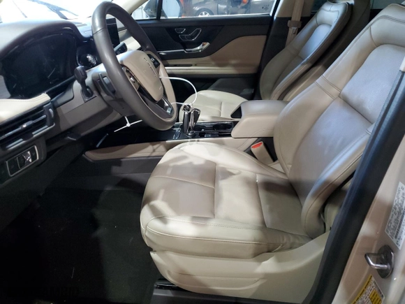 2022 Lincoln Corsair Standard with VIN 5LMCJ1D98NUL26579, listed as a Copart auction lot 83332204 with 31,279 mi miles and Salvage Title. Bid and sale history available at carsss.com. Image 7.