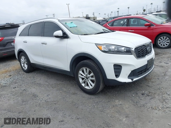 2019 Kia Sorento LX with VIN 5XYPG4A37KG524608, listed as a IAAI auction lot 41824210 with 103,228 mi miles. Bid and sale history available at carsss.com. Image 1.