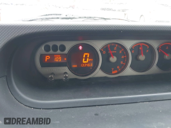 2008 Scion xB z VIN JTLKE50E681039754, wystawiony jako IAAI lot #42067611 z przebiegiem 133 463 mil mil oraz . Historia ofert i sprzedaży dostępna na DreamBid. Obrazek 7.