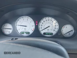 2000 Chrysler LHS z VIN 2C3HC56G0YH390573, wystawiony jako IAAI lot #41146903 z przebiegiem 207 371 mil mil oraz . Historia ofert i sprzedaży dostępna na DreamBid. Obrazek 7.