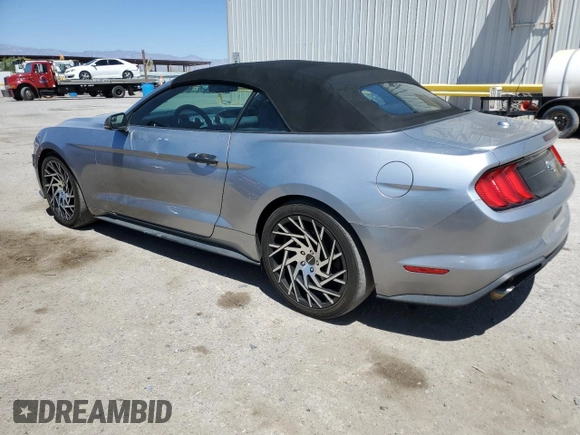 2020 Ford Mustang EcoBoost z VIN 1FATP8UH0L5101303, wystawiony jako Copart lot #53581315 z przebiegiem 59 273 mil mil oraz Szkody całkowita. Historia ofert i sprzedaży dostępna na DreamBid. Obrazek 2.