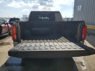 2022 GMC Sierra 1500 Limited SLT with VIN 3GTP8DED2NG154898, listed as a Copart auction lot 74924724 with 82,970 mi miles and Salvage Title. Bid and sale history available at carsss.com. Image 6.