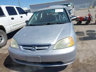2002 Honda Civic LX with VIN 1HGES15562L039463, listed as a IAAI auction lot 41851232 with 173,411 mi miles. Bid and sale history available at carsss.com. Image 12.