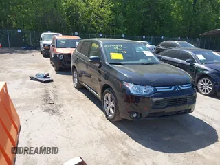 2014 Mitsubishi Outlander SE z VIN JA4AZ3A38EZ006212, wystawiony jako IAAI lot #42139874 z przebiegiem 177 468 mil mil oraz . Historia ofert i sprzedaży dostępna na DreamBid. Obrazek 1.
