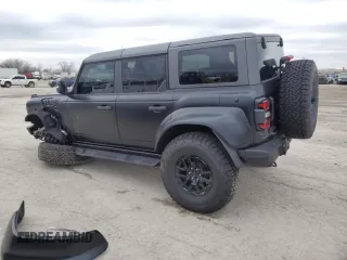 2024 Ford Bronco Raptor z VIN 1FMEE0RR1RLA48137, wystawiony jako Copart lot #87255664 z przebiegiem 1 974 mil mil oraz Szkoda całkowita • Salvage title. Historia ofert i sprzedaży dostępna na DreamBid. Obrazek 2.
