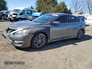 2015 Nissan Altima 2.5 S with VIN 1N4AL3AP0FN407035, listed as a Copart auction lot 50223075 with 220,158 mi miles and Salvage Title. Bid and sale history available at carsss.com. Image 1.