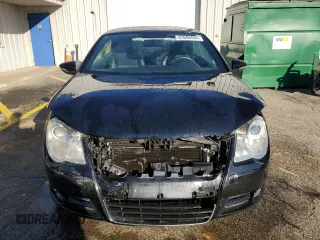 2011 Volkswagen Eos Komfort with VIN WVWBW7AHXBV004423, listed as a Copart auction lot 83606054 with 82,440 mi miles and Salvage Title. Bid and sale history available at DreamBid. Image 5.
