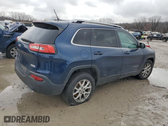 2018 Jeep Cherokee Latitude with VIN 1C4PJMCB1JD533288, listed as a Copart auction lot 86869514 with 181,141 mi miles and Clean title. Bid and sale history available at DreamBid. Image 3.
