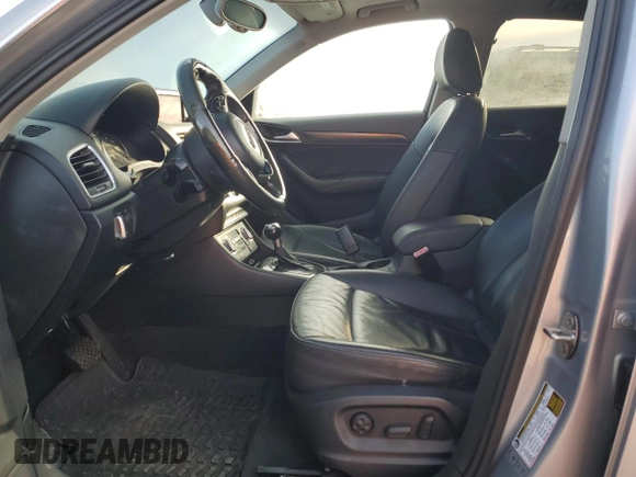 2015 Audi Q3 Premium Plus with VIN WA1BFCFSXFR002032, listed as a Copart auction lot 45018675 with 157,989 mi miles and Clean title. Bid and sale history available at DreamBid. Image 7.