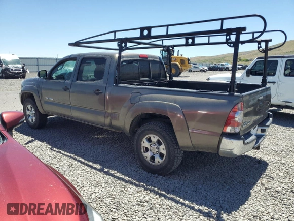 2013 Toyota Tacoma with VIN 3TMMU4FN4DM051231, listed as a Copart auction lot 60444775 with 193,275 mi miles and Salvage title. Bid and sale history available at DreamBid. Image 2.