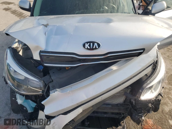2018 Kia Soul + with VIN KNDJP3A50J7560864, listed as a Copart auction lot 53002155 with 43,968 mi miles and Salvage Title. Bid and sale history available at carsss.com. Image 12.