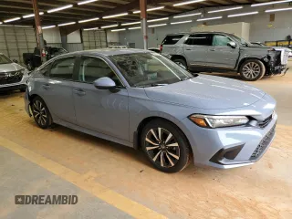 2024 Honda Civic EX z VIN 2HGFE1F78RH331974, wystawiony jako Copart lot #52220315 z przebiegiem 9 331 mil mil oraz Szkoda całkowita • Salvage title. Historia ofert i sprzedaży dostępna na DreamBid. Obrazek 4.