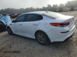 2020 Kia Optima LX z VIN 5XXGT4L31LG451444, wystawiony jako Copart lot #58715485 z przebiegiem 121 850 mil mil oraz Czysty tytuł • Clean title. Historia ofert i sprzedaży dostępna na DreamBid. Obrazek 2.