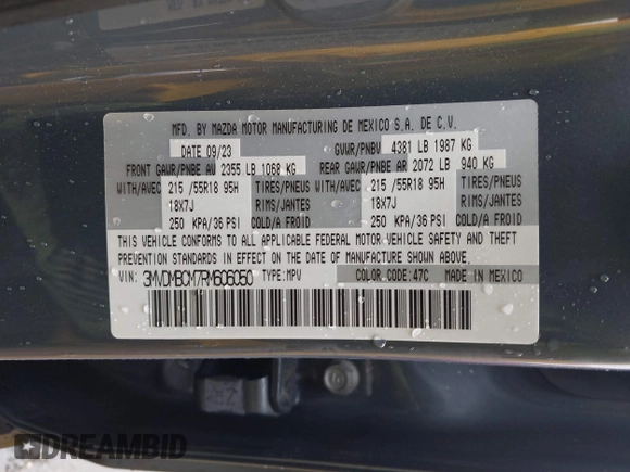 2024 Mazda CX-30 S Carbon Edition z VIN 3MVDMBCM7RM606050, wystawiony jako IAAI lot #41807459 z przebiegiem 7908 mil mil oraz . Historia ofert i sprzedaży dostępna na DreamBid. Obrazek 9.