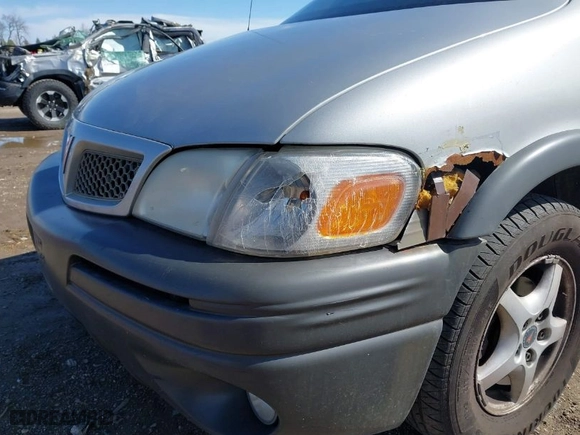 2004 Pontiac Montana w/1SA Pkg with VIN 1GMDX03E54D134808, listed as a IAAI auction lot 41853897 with 174,367 mi miles. Bid and sale history available at carsss.com. Image 6.