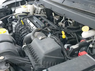 2019 Dodge Journey SE z VIN 3C4PDCBB3KT810618, wystawiony jako IAAI lot #42873612 z przebiegiem 57 662 mil mil oraz . Historia ofert i sprzedaży dostępna na DreamBid. Obrazek 20.