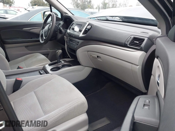 2016 Honda Pilot LX with VIN 5FNYF6H18GB063909, listed as a IAAI auction lot 41778361 with 110,655 mi miles. Bid and sale history available at carsss.com. Image 5.
