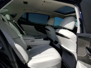 2024 Lexus LS z VIN JTHGYLGF6R5002854, wystawiony jako Copart lot #55295084 z przebiegiem 9 179 mil mil oraz Szkoda całkowita • Salvage title. Historia ofert i sprzedaży dostępna na DreamBid. Obrazek 10.