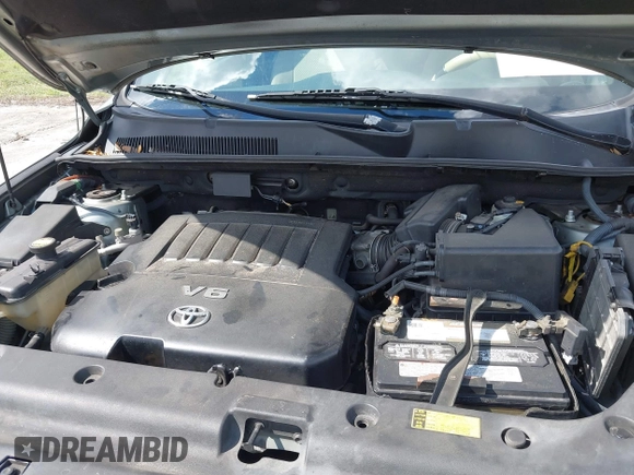 2008 Toyota RAV4 with VIN JTMZK33V686014973, listed as a IAAI auction lot 41684595 with 174,562 mi miles. Bid and sale history available at carsss.com. Image 10.