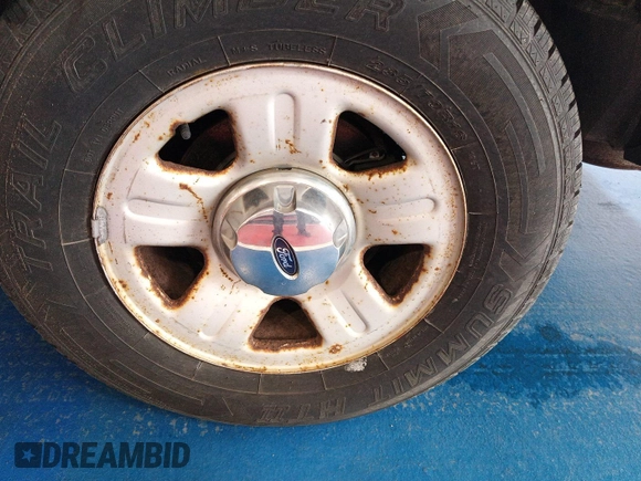 2006 Ford Explorer XLS z VIN 1FMEU72E26UB03509, wystawiony jako IAAI lot #42511818 z przebiegiem 126 541 mil mil oraz . Historia ofert i sprzedaży dostępna na DreamBid. Obrazek 6.