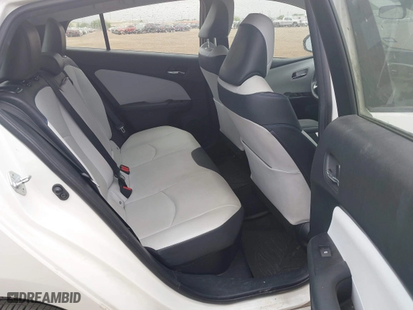 2016 Toyota Prius Four with VIN JTDKARFU2G3000756, listed as a IAAI auction lot 41880314 with 298,943 mi miles. Bid and sale history available at carsss.com. Image 8.